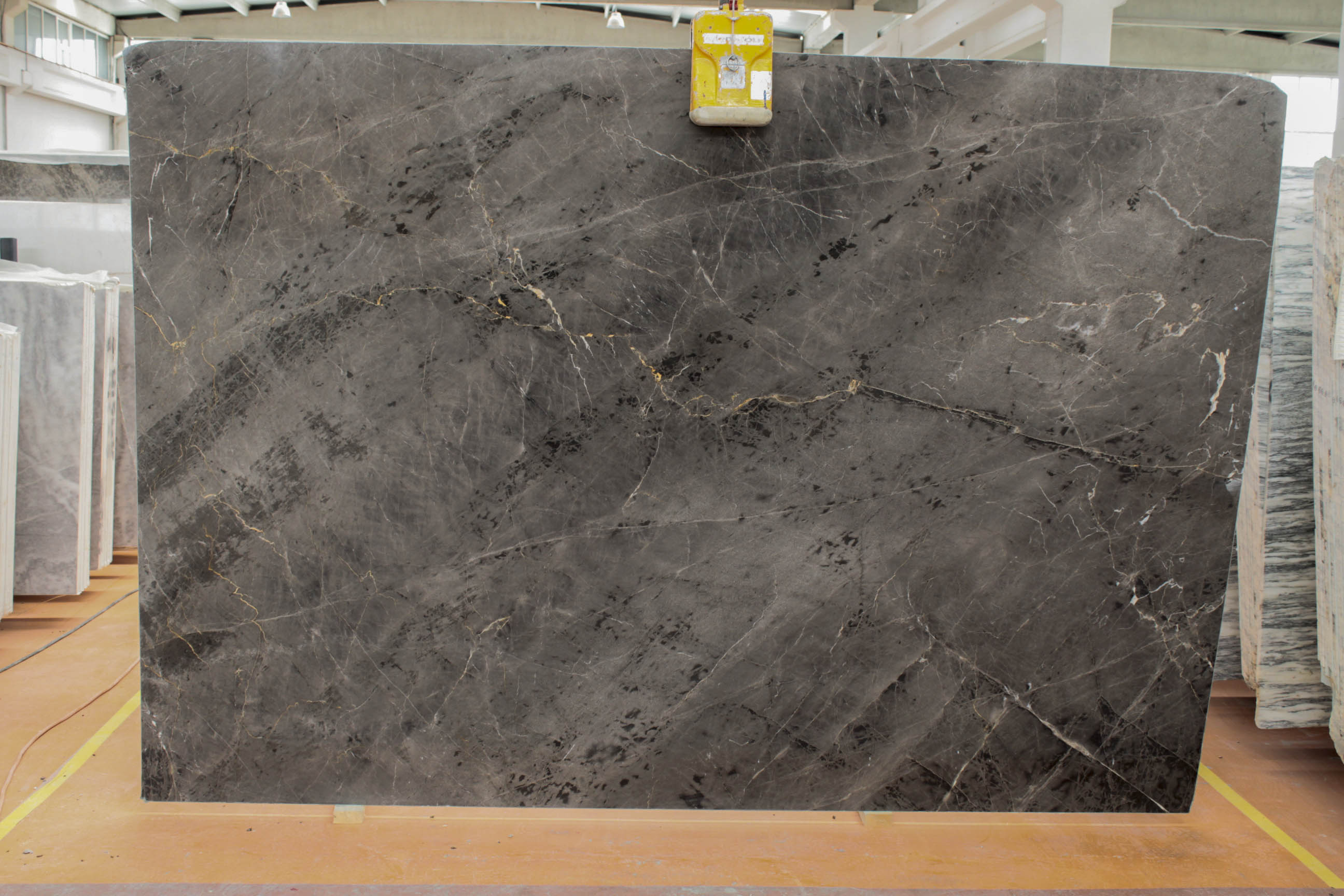 BRUNO PERLA BOOKMATCH 2 CM POLISHED