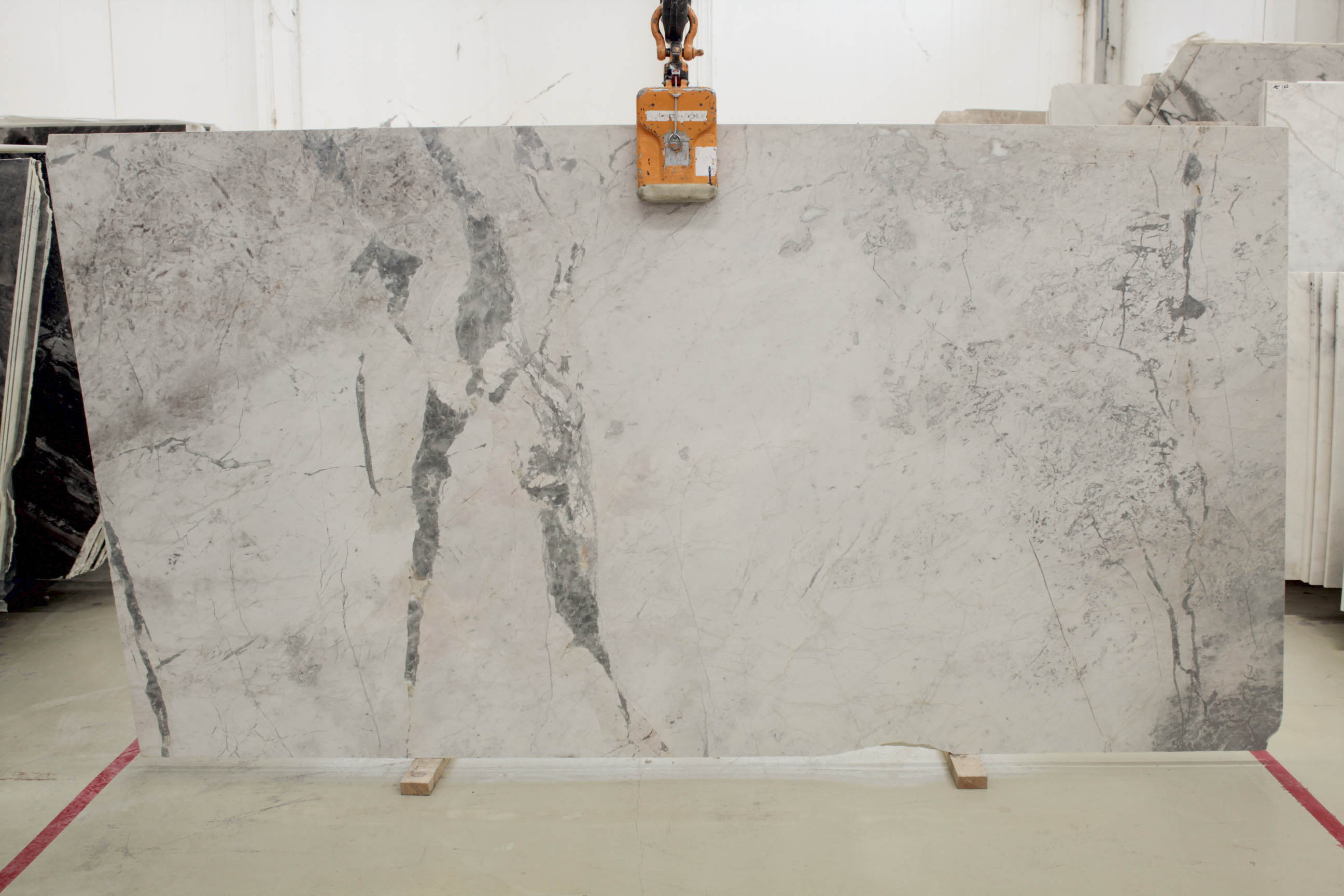 CARRARA DOLOMITE 3 CM POLISHED