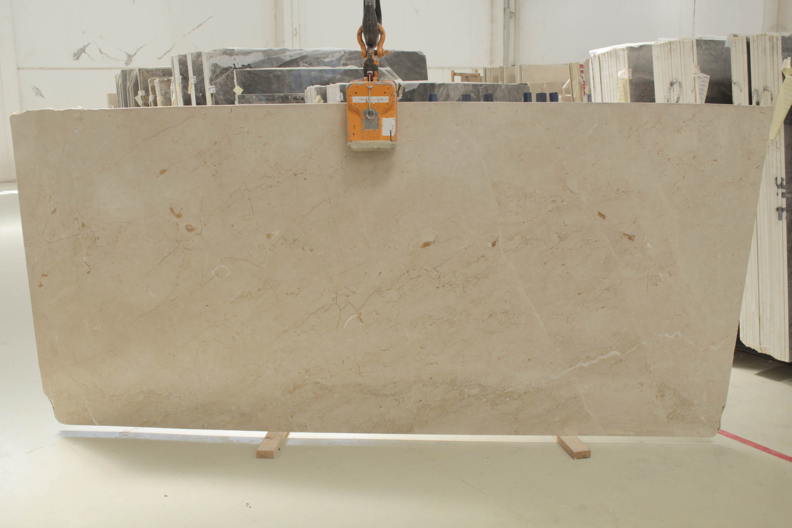 CREMA FANTASY 2 CM POLISHED