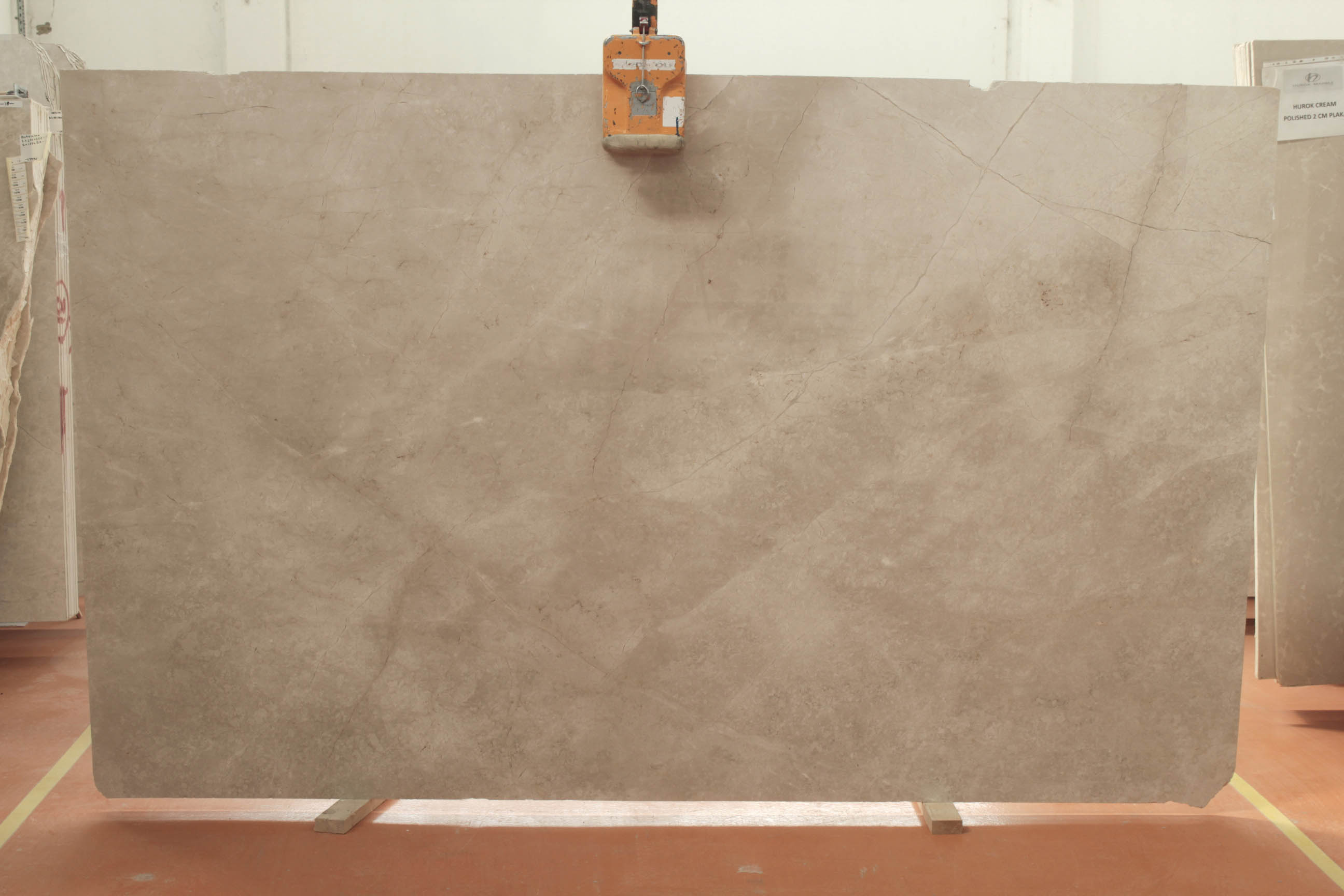 CREMA NOUVA A 2 CM POLISHED