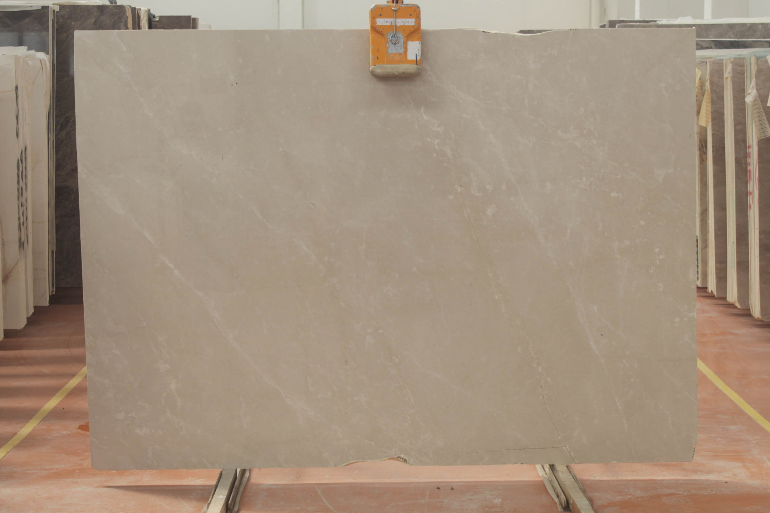 HUROK CREAM 2 CM POLISHED