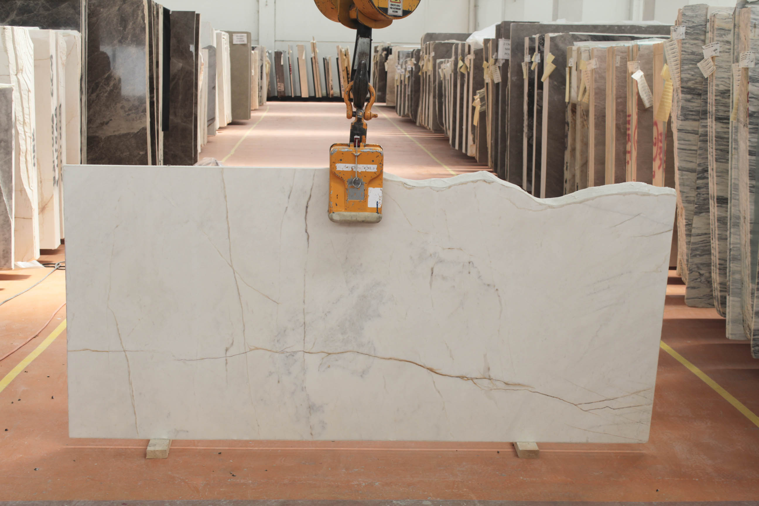 HUROK PURE WHITE 2 CM POLISHED