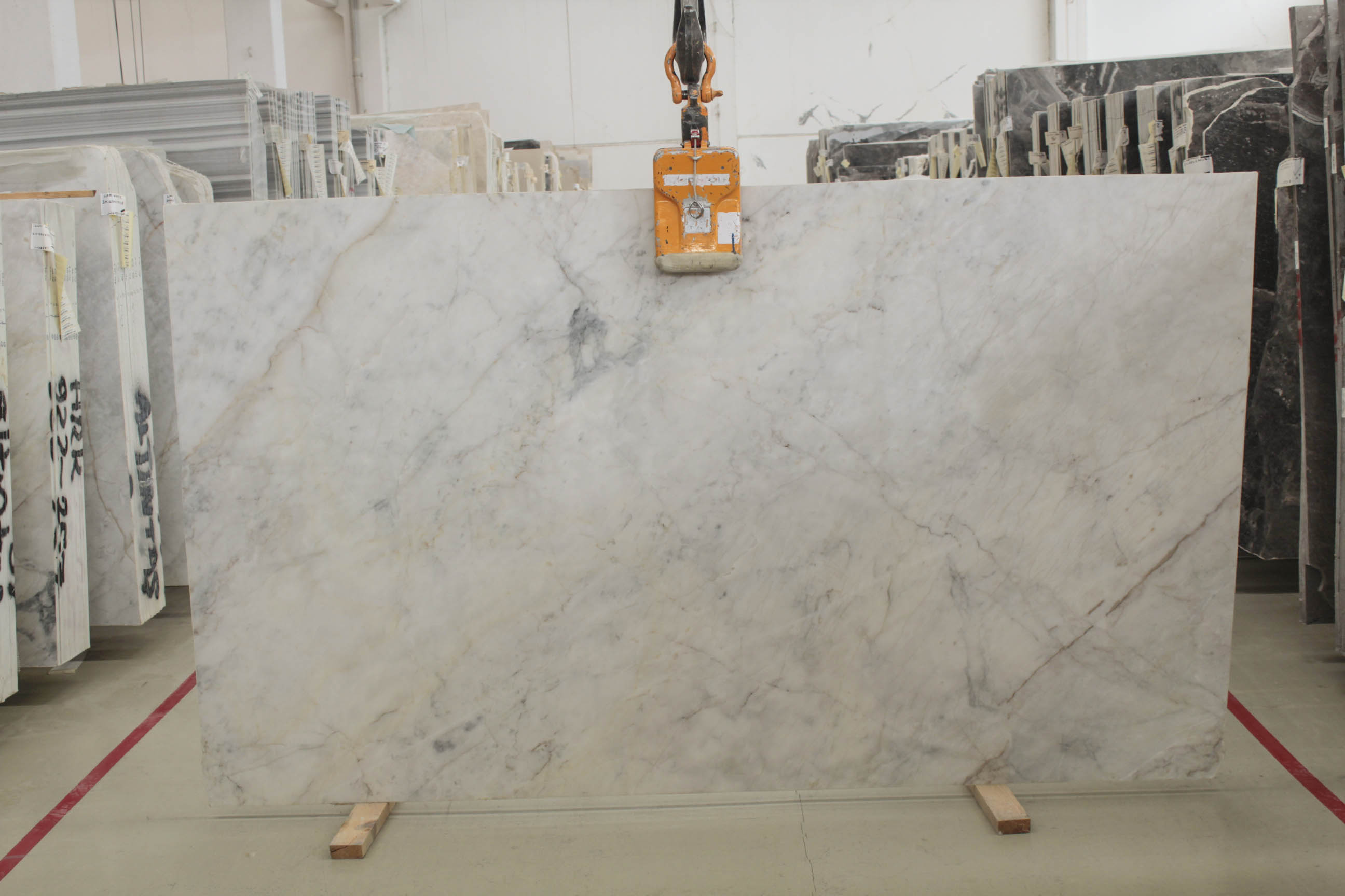 LUMI WHITE 2 CM BOOKMATCH 2 CM POLISHED