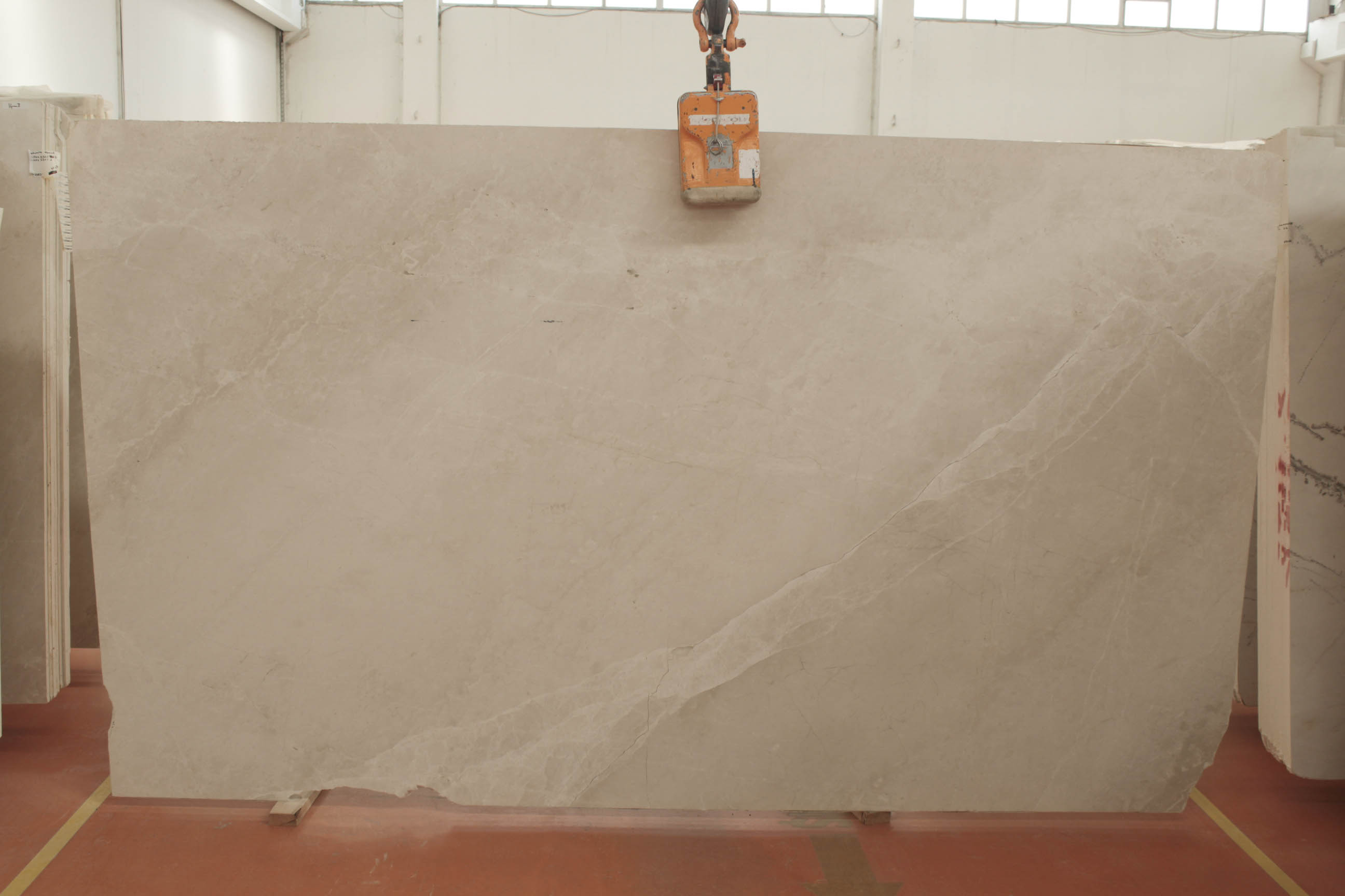 NATURELLA B 2 CM HONED