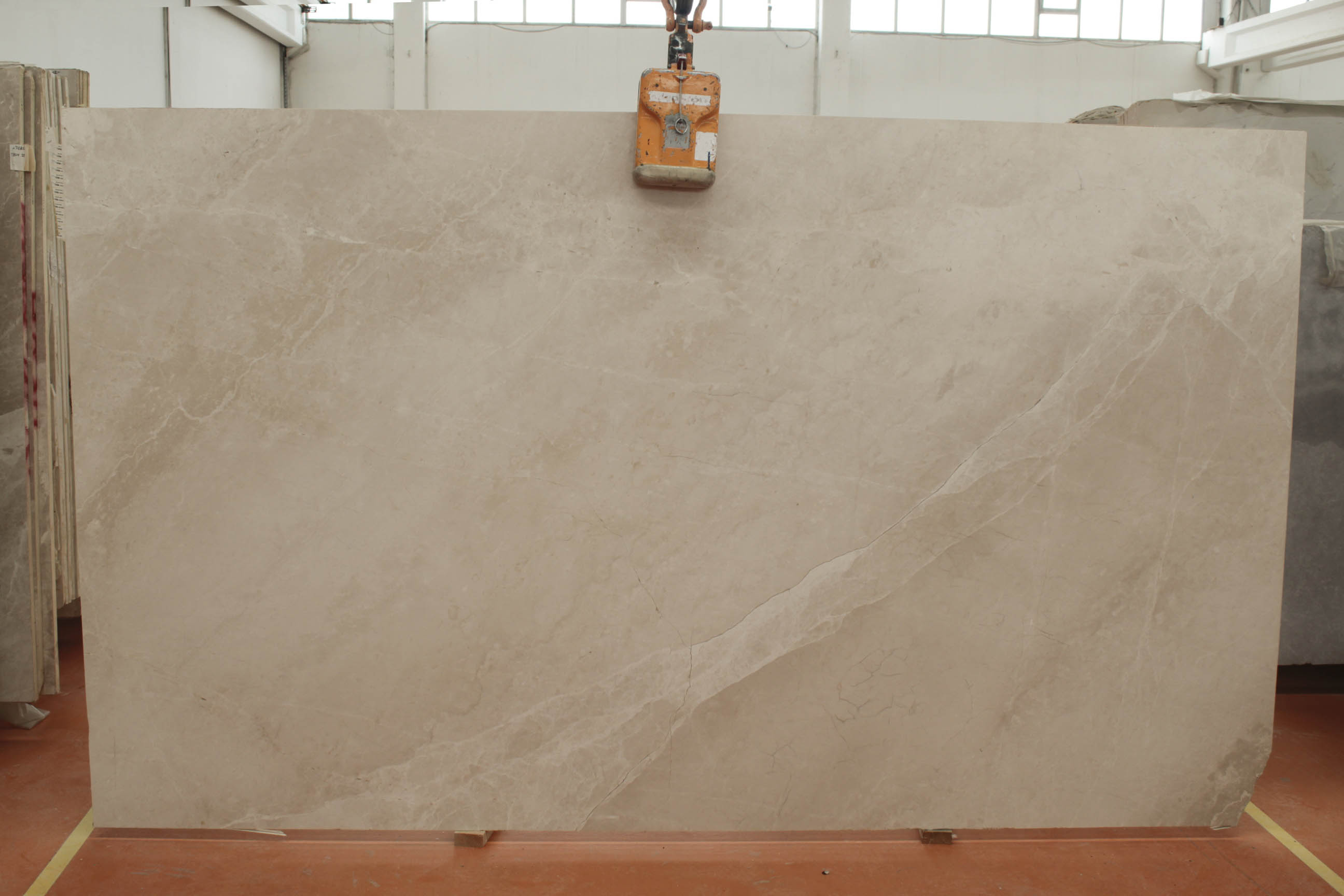 NATURELLA B 2 CM HONED