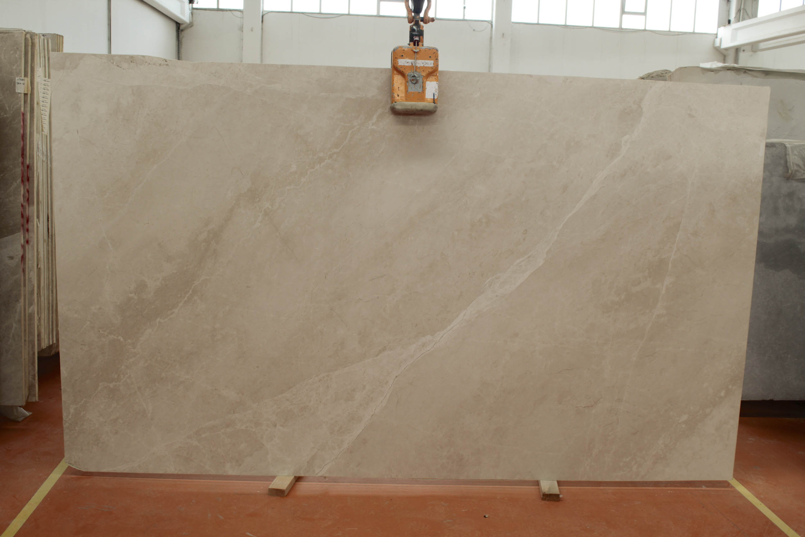 NATURELLA B 2 CM POLISHED