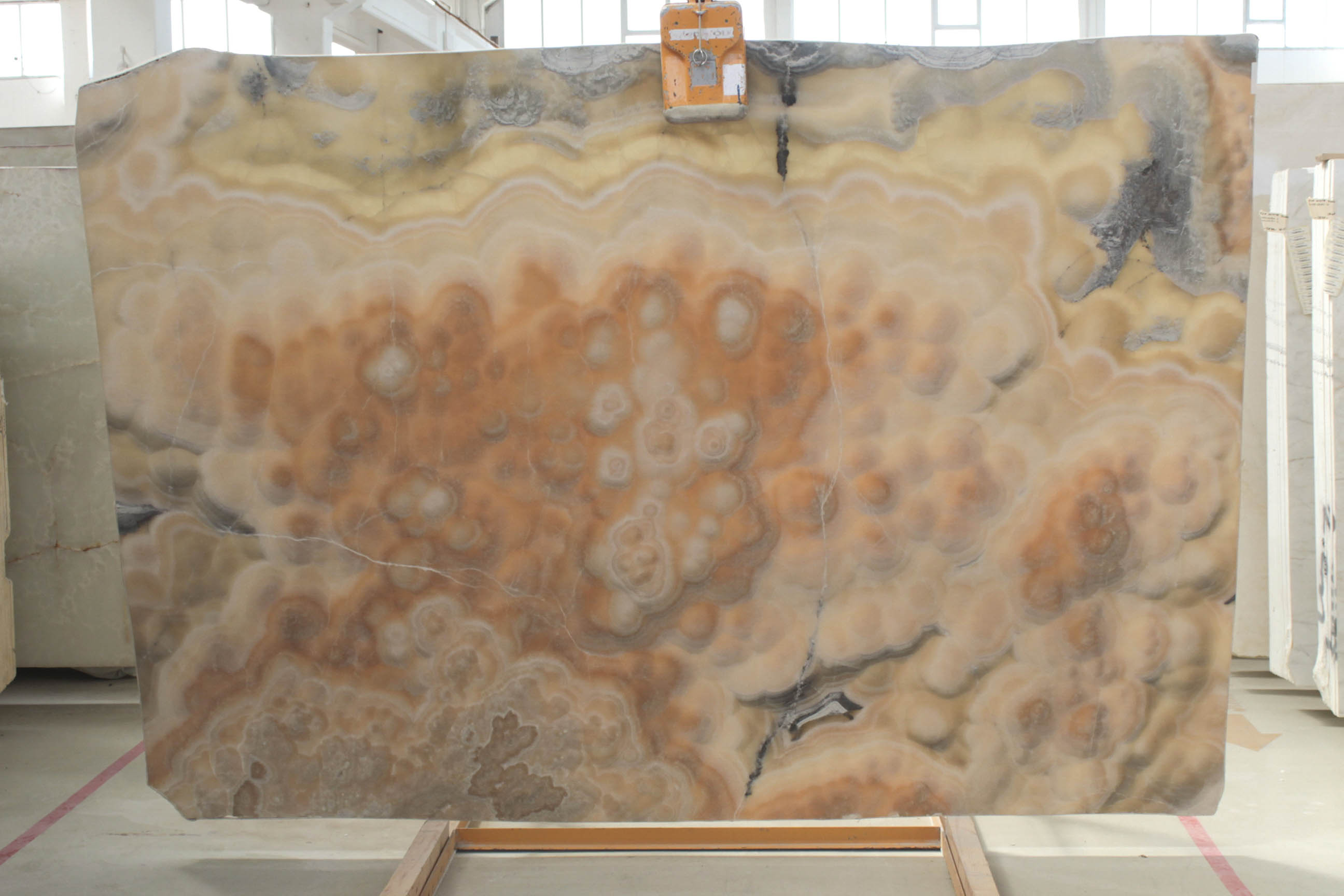 ONYX-14    2 CM POLISHED