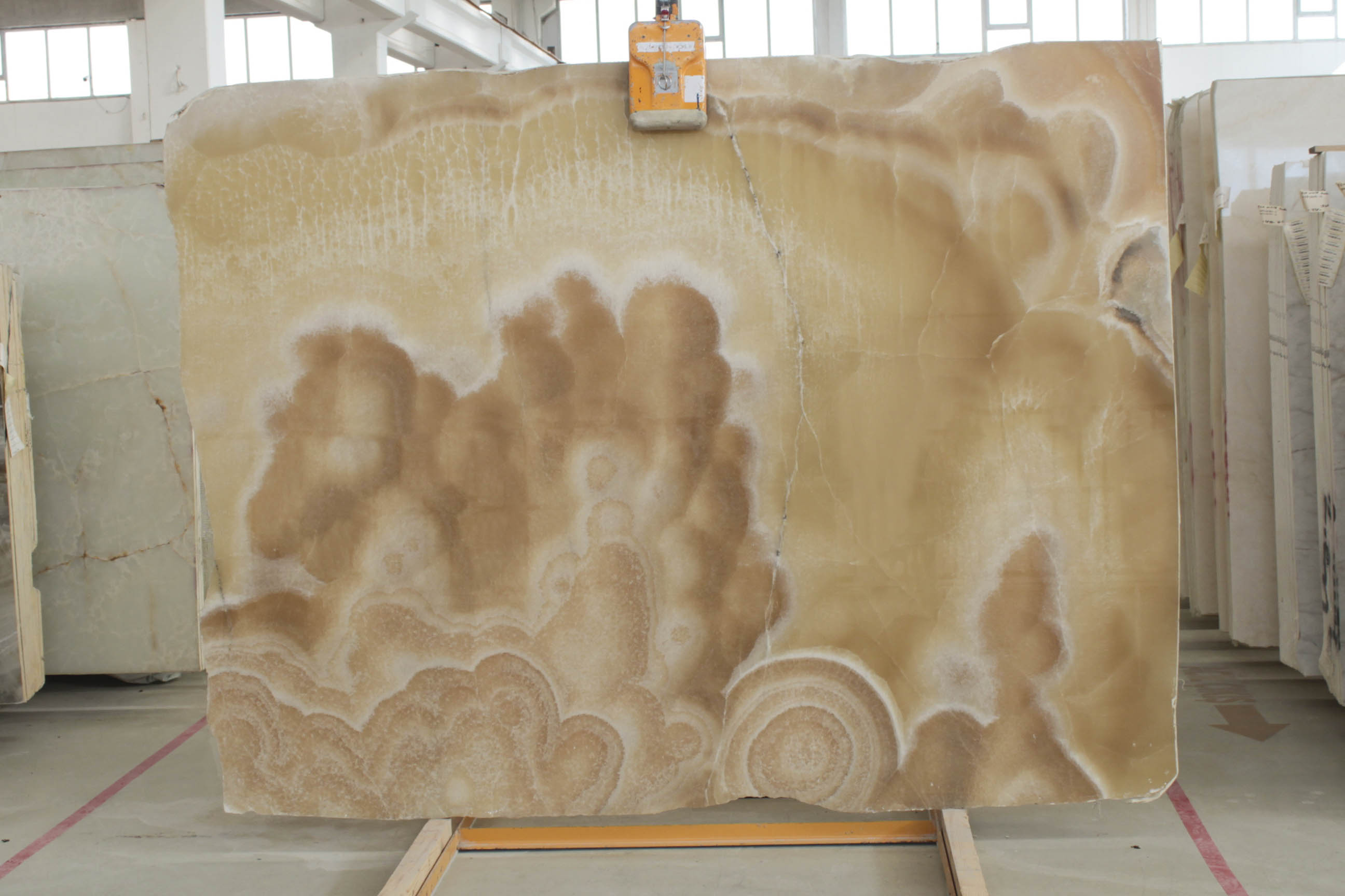 ONYX-7   2 CM POLISHED