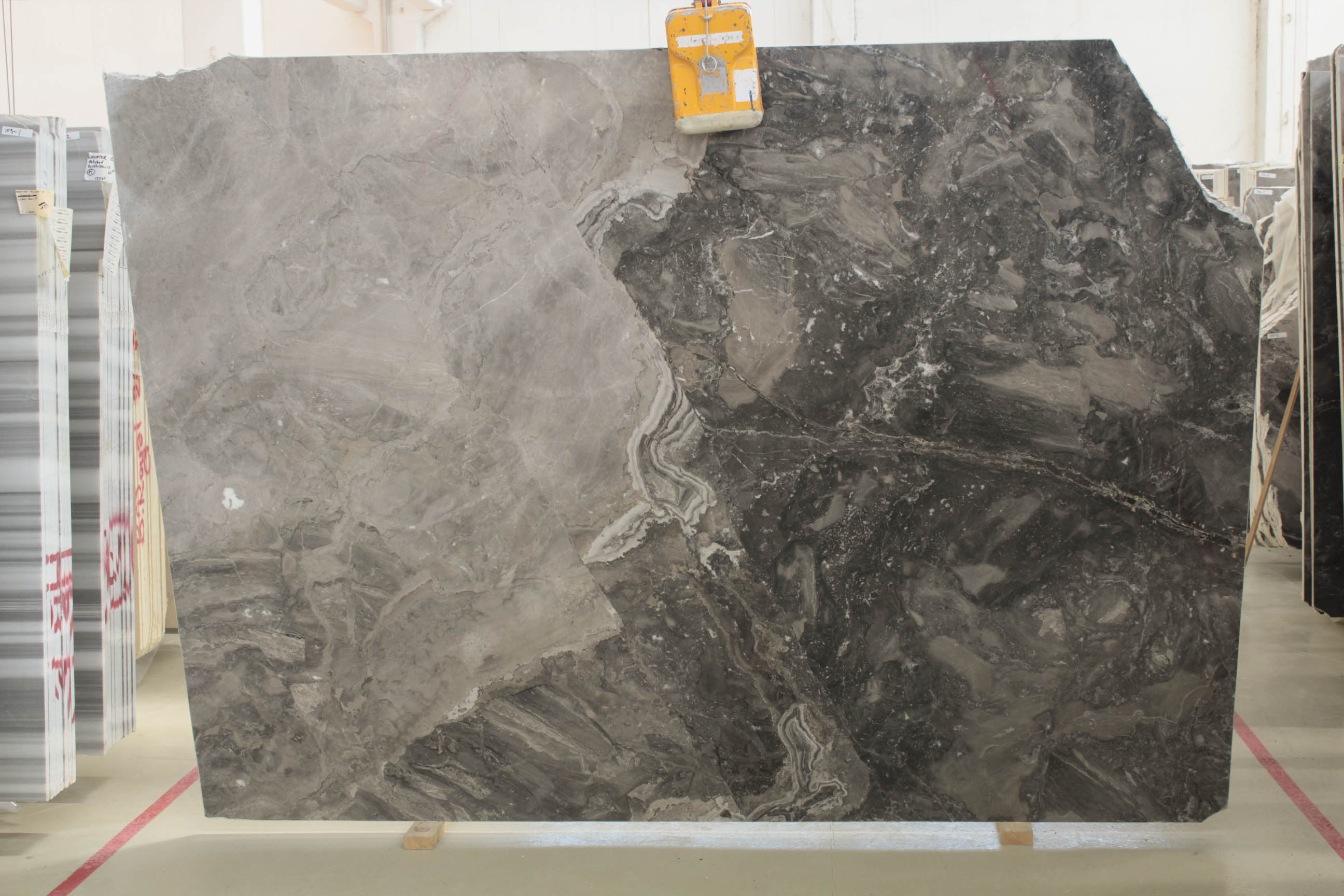 137-1 14039  SILVER FANTASY 2 CM POLISHED