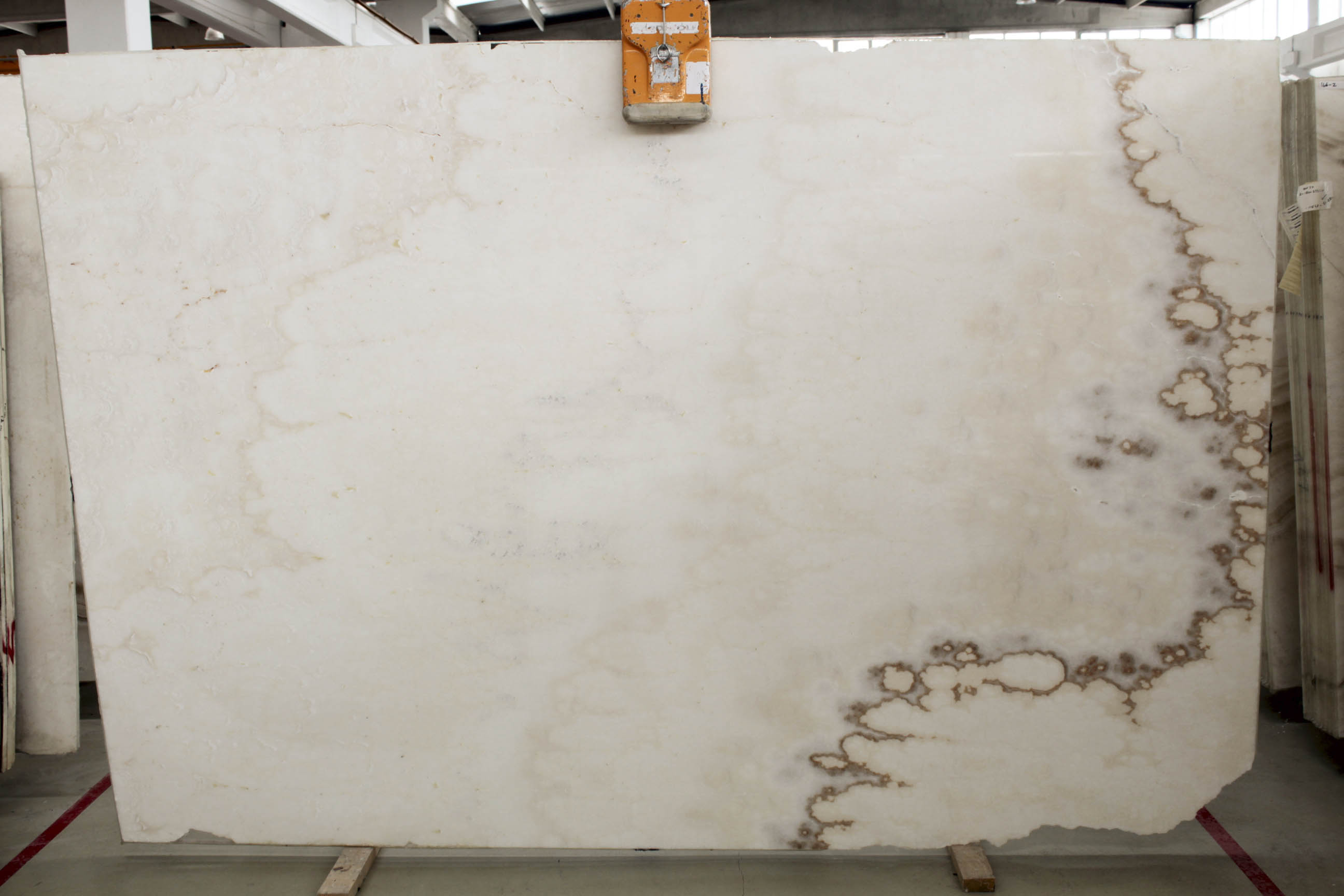 WHITE ONYX 2 CM POLISHED